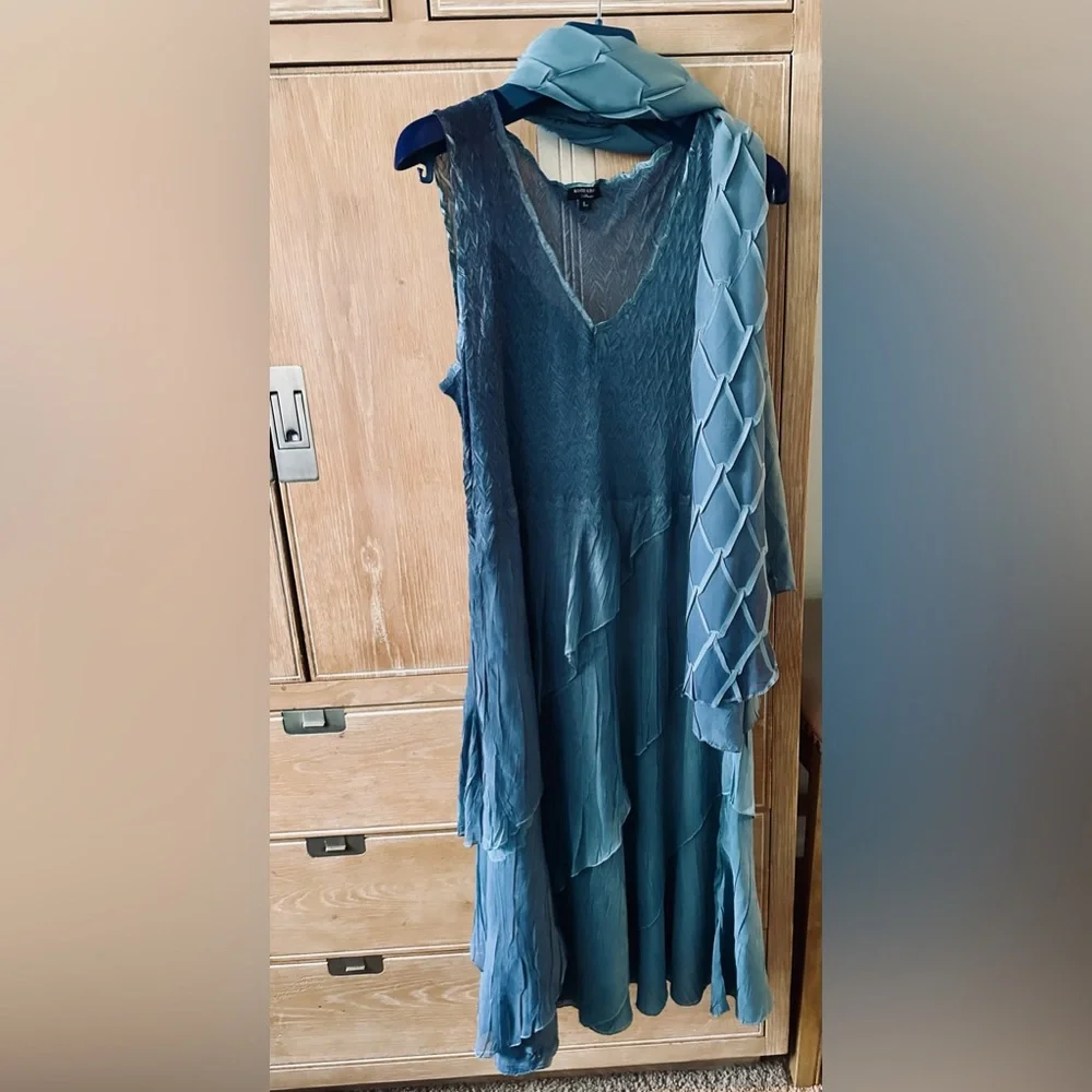 Komarov Whimsical Slate Blue Chiffon Coctail Dress - Picture 7 of 7